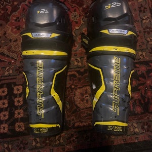 Junior Bauer Supreme S29 12" Shin Pads (Used)