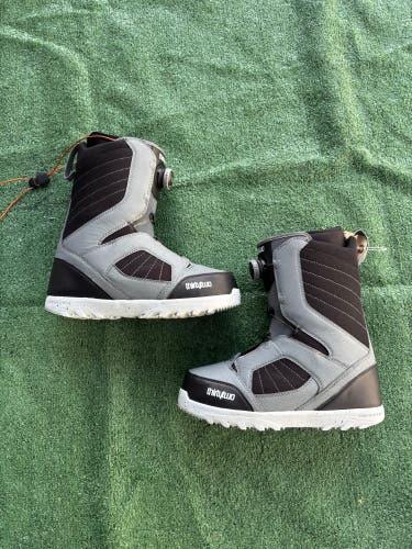 Men's Size M 11.5 (W 12.5) Thirty Two STW BOA Snowboard Boots