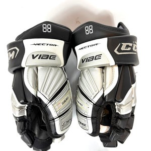 CCM Vector Gloves 13" (Used)