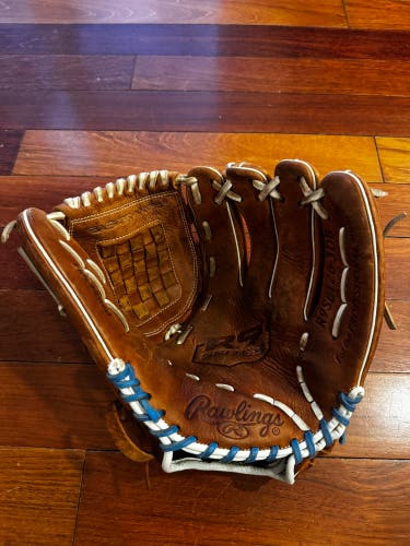 Rawlings R9 RH Softball Glove 12" (Used)