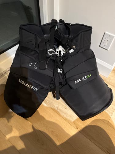 Senior XL 2024 Vaughn SLR4 Pro Hockey Goalie Pants (New)