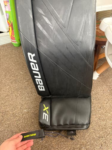 Small Bauer Vapor 3X Goalie Leg Pads (Used)