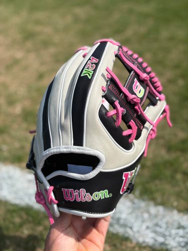 2024 Wilson Custom A2K 1724 ASO 11.75"Infield Glove GOTM June 2024