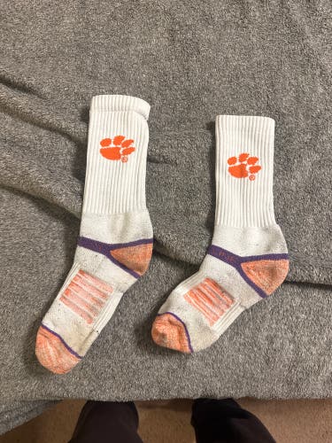 White Men's Large Socks (Used)