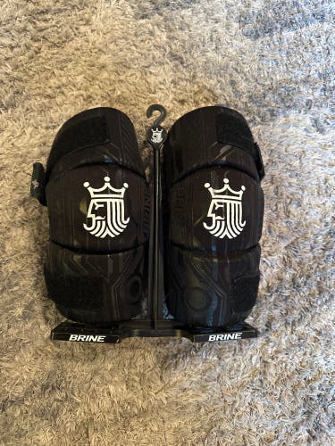 Youth Brine Arm Pads (Used)