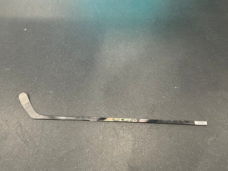 Senior CCM Ribcor Trigger 10 Pro Right Handed Hockey Stick P29 75 Flex (New)