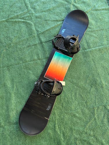 Kid's K2 Vandal Snowboard 145W | Salomon Trigger Bindings Small/Medium