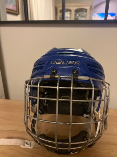 Medium Bauer Re-Akt 100 Helmet Pro Stock (Used)