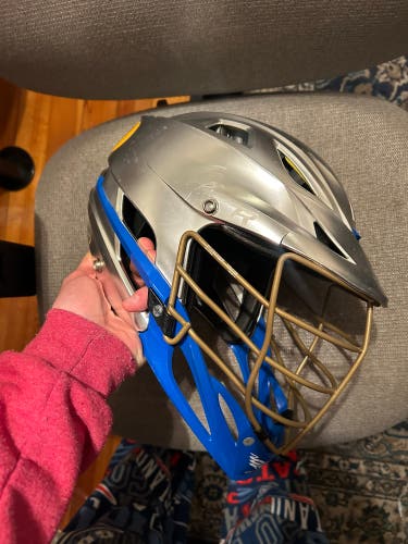 Cascade R Lacrosse Helmet Adult Silver Blue Gold