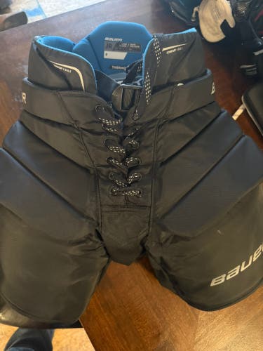 Junior Large Bauer GSX Hockey Goalie Pants (Used)