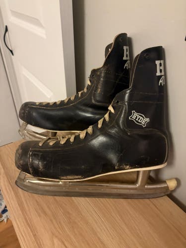 Hockey Skates 11.5 (Used)