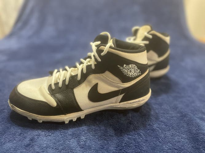 Black Men's Size M 9.5 (W 10.5) Adult Nike Air Jordan High Top (Used)