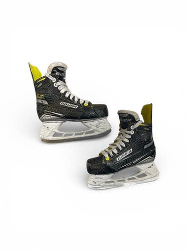 Used Bauer SUPREME S35 Junior Hockey Skate Junior 02 11873-S000232335