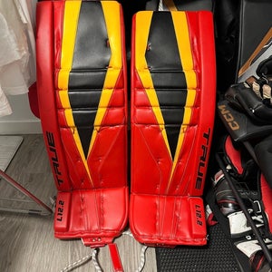 34" True L12.2 Pro Goalie Leg Pads (Used)