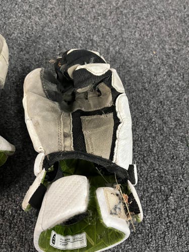 Maverik M5 Lacrosse Gloves (Used)