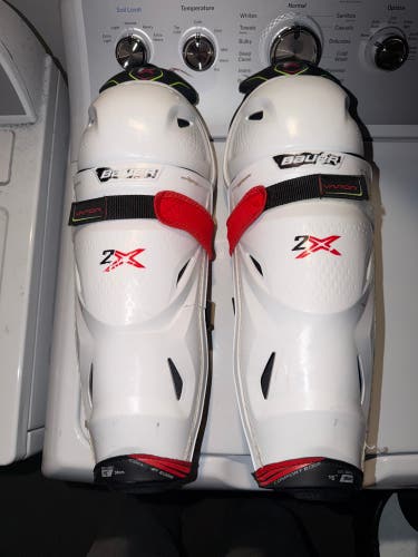 Senior Bauer Vapor 2X 15" Shin Pads (Used)