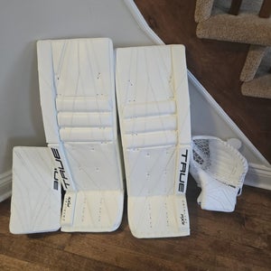 33" 2025 True Catalyst Px5 Regular Goalie Full Set Pro Stock (Used)