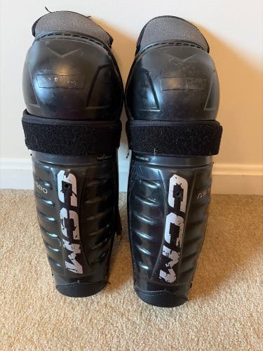 Youth CCM AS 580 12" Shin Pads (Used)