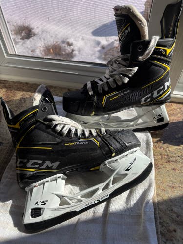 CCM Classic SE Hockey Skates Size 6.5 (Used)