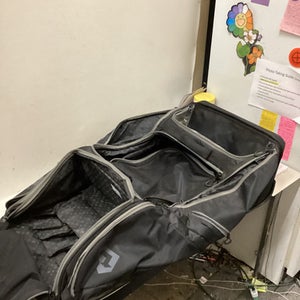 Used Demarini SPECTRE BB/SB Player Wheeled Bag Black 11725-S000498271