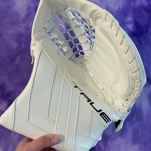 White Senior True HZRDUS 9x4 Goalie Glove Regular (Used)