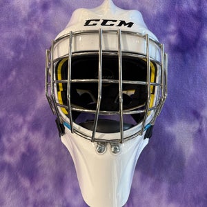 White Senior CCM Axis 1.5 Goalie Mask (Used)