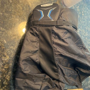 Youth Large Bauer X Hockey Pants (Used)