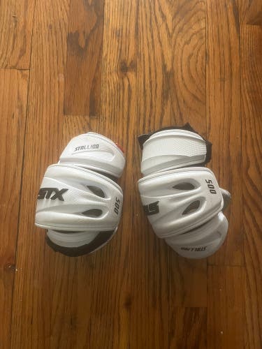 Large Youth STX Stallion 500 Arm Pads (Used)