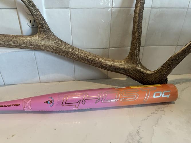 NIW 2026 Easton Ghost Rainbow Sherbet 33/23 (-10) Fastpitch Softball Bat