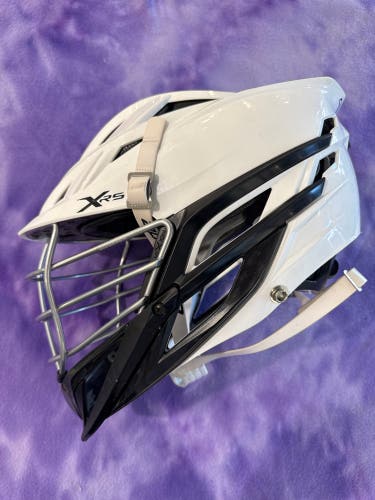 White Adult Cascade XRS Helmet (Used)