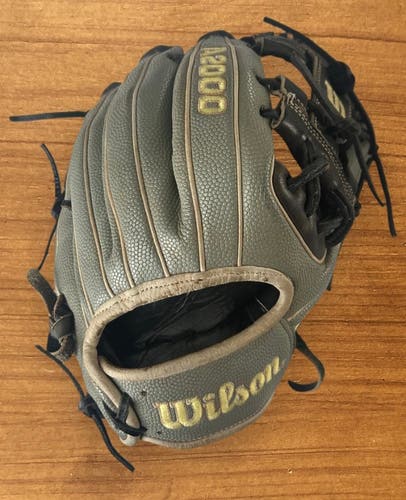 Wilson A2000 1786 RH Infield Baseball Glove 11.5" (Used)