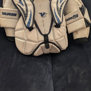 Small / Medium Vaughn Velocity V5 Goalie Chest Protector (Used)