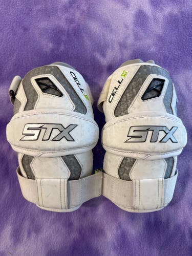 Medium Adult STX Cell VI Arm Pads (Used)