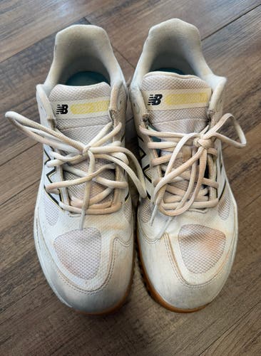 Men's New Balance 3000v7 Turf Shoes (Used) size 10