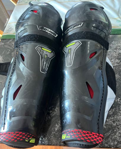 Intermediate Bauer Vapor 1X Lite 14" Shin Pads (Used)