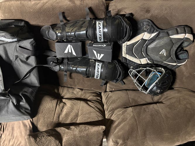 Easton Game Time Catcher's Set (Used)