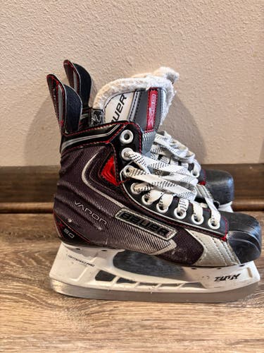 Bauer Vapor X50 Hockey Skates Regular Width Size 2 (Used)