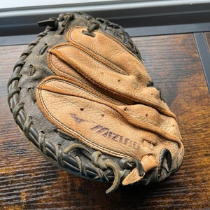 Mizuno Prospect RH Baseball Glove 32.5" (Used)