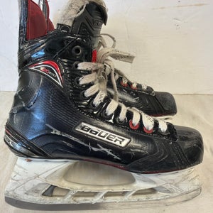 Black Bauer Vapor X800 Hockey Skates Regular Width 6 (Used)