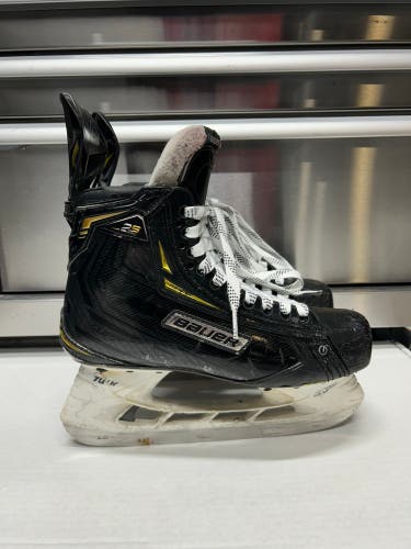 Bauer Supreme 2S Pro Hockey Skates NCAA Pro Stock Size 6.5 Regular Width 254MM (Used)