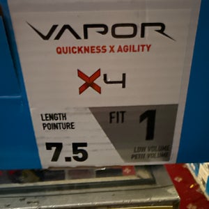 2023 Bauer Vapor X4 Hockey Skates 7.5 (New)