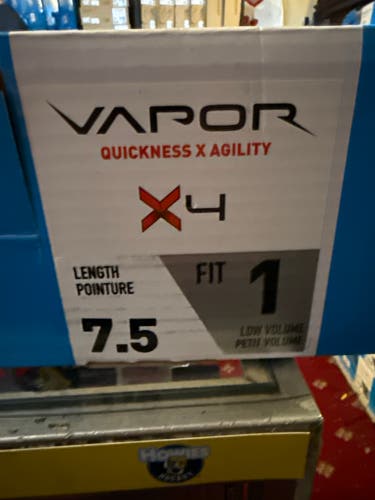 2023 Bauer Vapor X4 Hockey Skates 7.5 (New)