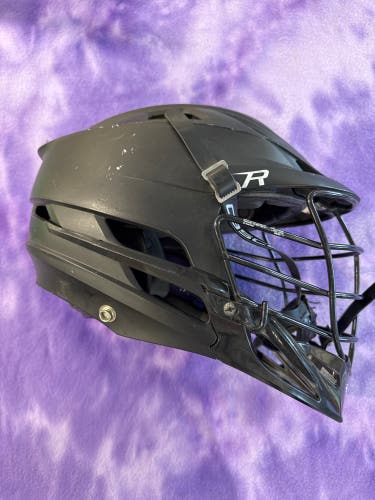 Black Adult Cascade R Helmet (Used)
