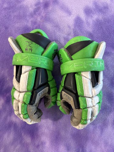Green Maverik M6 Lacrosse Gloves (Used)