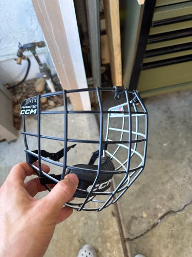 Medium CCM FM580 Oreo Full Cage (New)