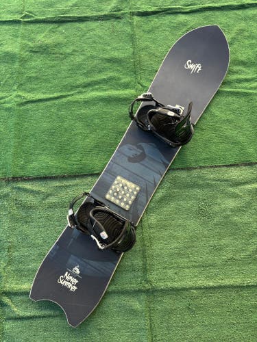 Men's Never Summer Swift 152cm Snowboard | K2 Lien Bindings Size Medium (Boot Sizes 6-9)