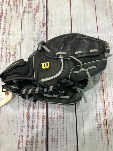 Black Wilson Ez Catch RH Baseball Glove 10" (Used)