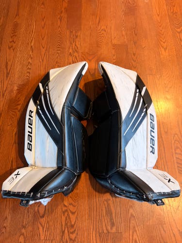 31" Bauer Vapor 3X Goalie Leg Pads (Used)