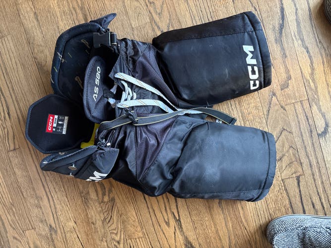 Senior Medium CCM Tacks AS 580 Hockey Pants (Used)