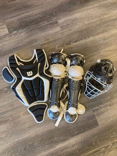 Youth Wilson C200 Catcher's Set